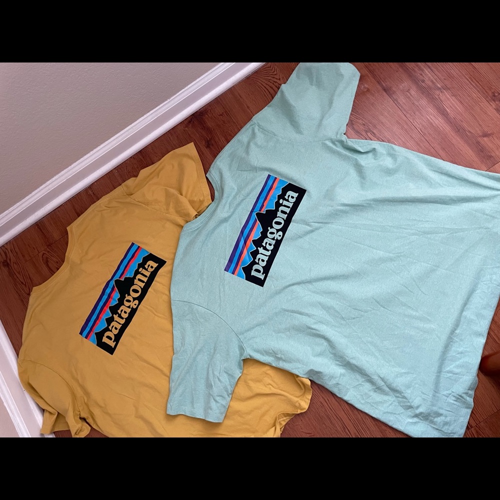 🔥SET OF 2 PATAGONIA T-SHIRTS🔥